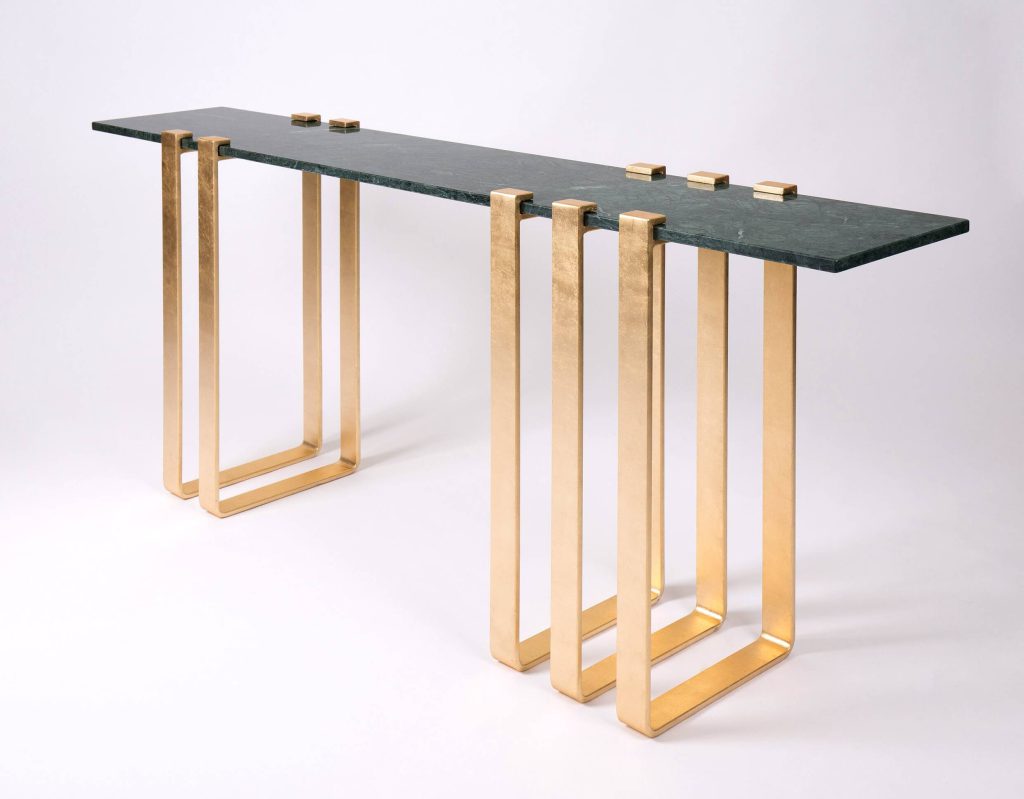 Clasp Console